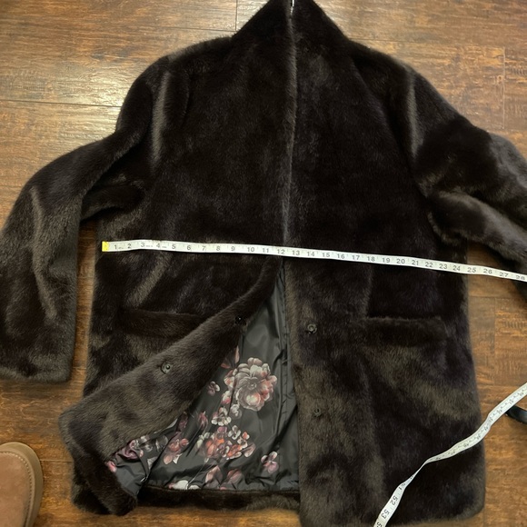 Luxurious Jason Wu Faux Fur Coat - Dark Brown - Picture 2 of 6